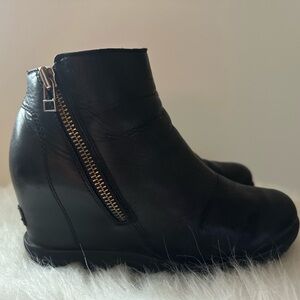 Sorel Joan of Arctic Black Wedge Boots